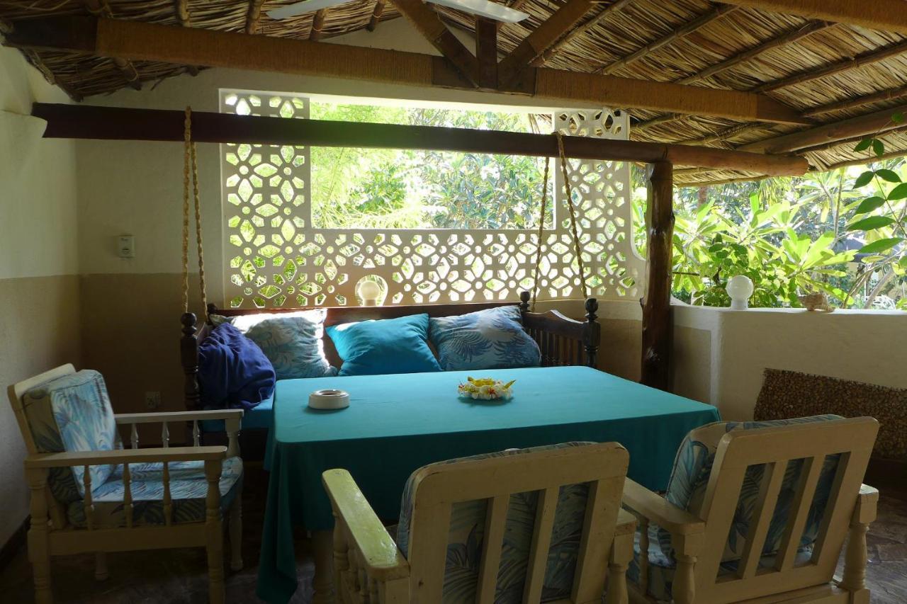 Frangipani Cottages Diani Beach Exterior foto